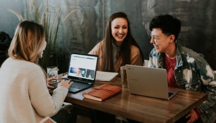 Conheça os 4 core values da Nuvemshop Conheça os 4 core values da Nuvemshop
