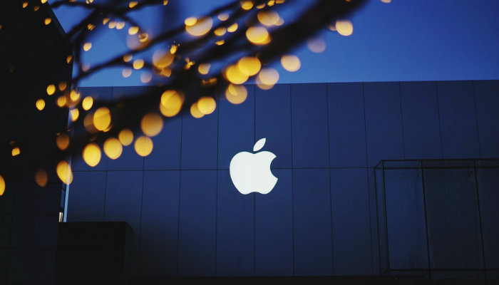 Foco e simplicidade: o mantra de Steve Jobs também pode ser útil para o seu negócio Fachada simples de loja da Apple