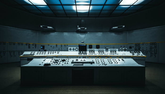 9 ferramentas incríveis para monitorar a concorrência na internet Painel de controle militar representa as ferramentas para monitorar a concorrência