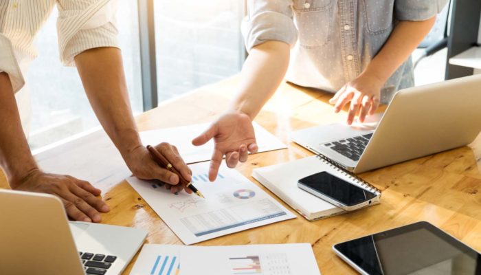 Cómo crear una estrategia comercial para mejorar tu negocio estrategia comercial