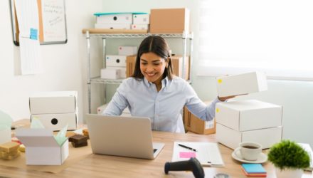 Imagen adjunta: Tiendanube vs. WooCommerce: ¿Cuál elegir para vender en línea?