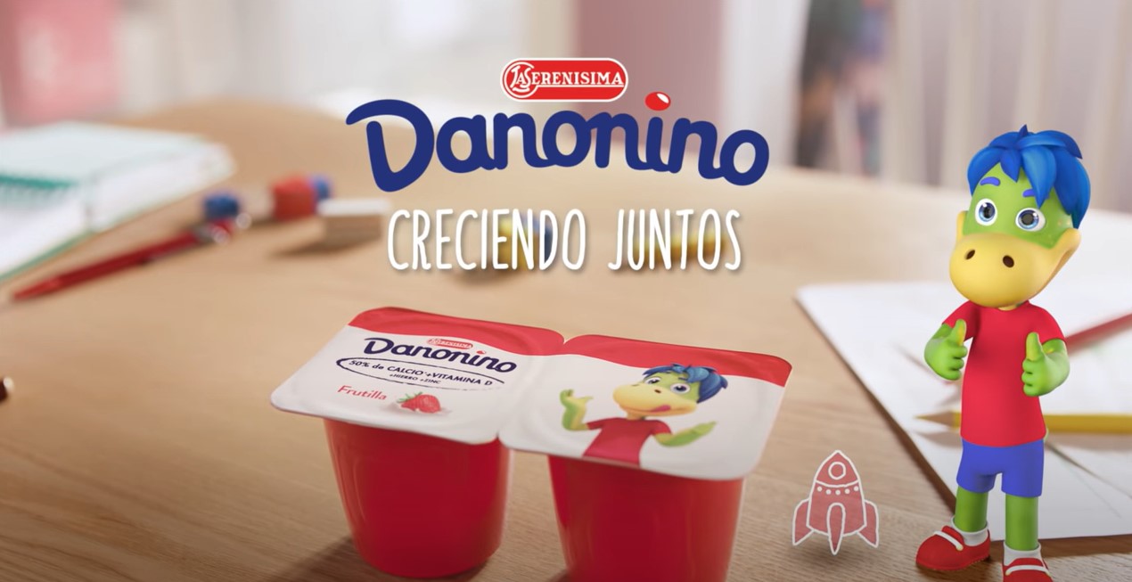 Slogan Danonino creciendo juntos.