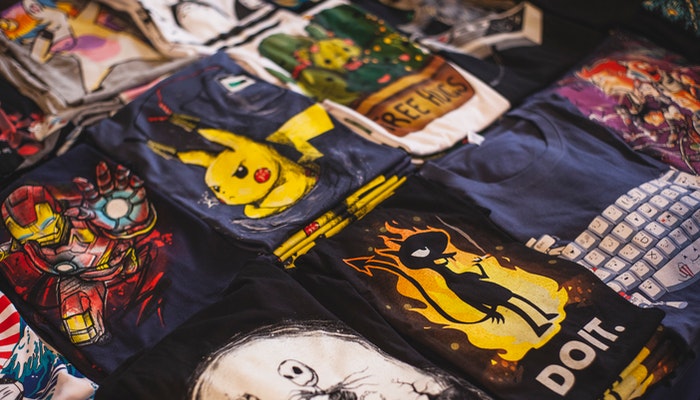 Camisetas con dibujos para aprender cómo vender remeras estampadas online.