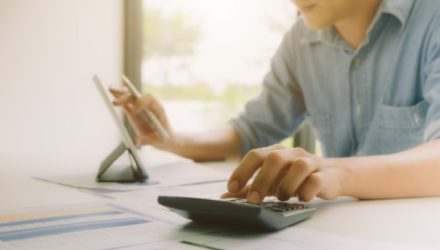 Imagen adjunta: Factura proforma: ¿qué es, cómo usarla y cómo hacer una?