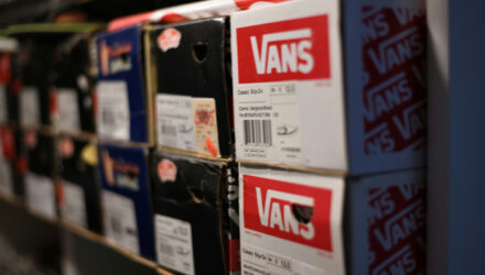 Imagen adjunta: Cómo iniciar un negocio de zapatillas por mayor para revender en Chile