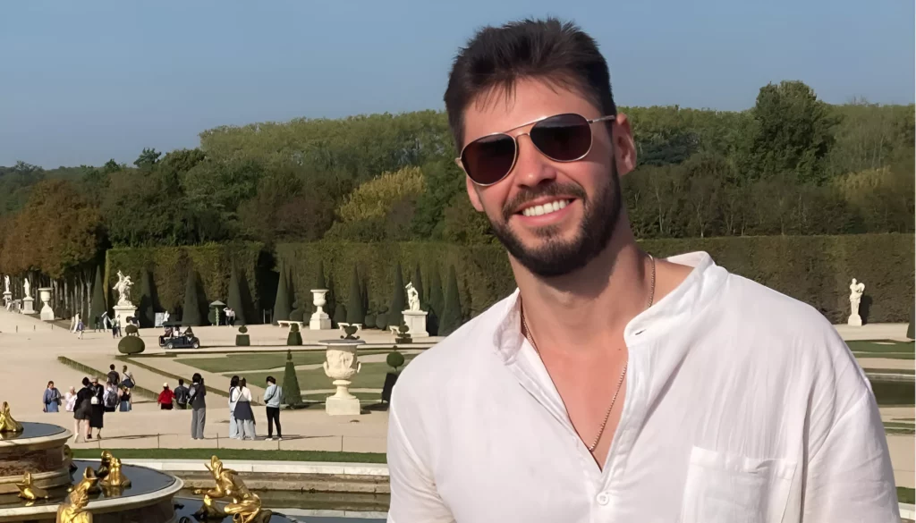 Daniel Hernández, creador de PANDAS, la marca mexicana de lentes de sol.